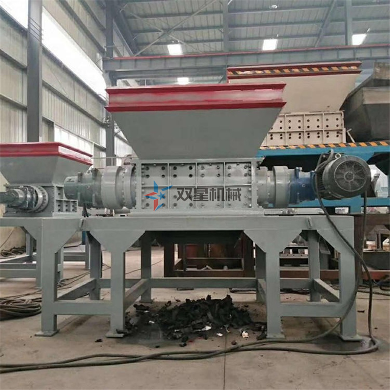 特黄一级黄色高清大片 塑料撕碎机设备加工建筑模板的过程